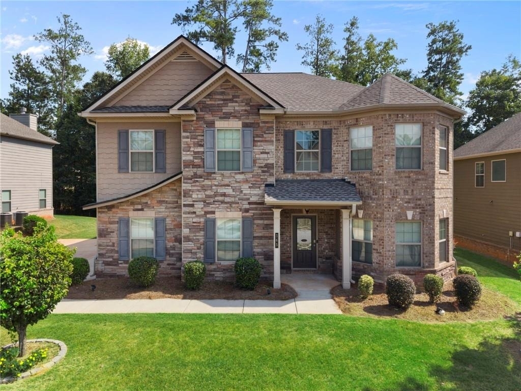 165 Regency Place - Photo 0