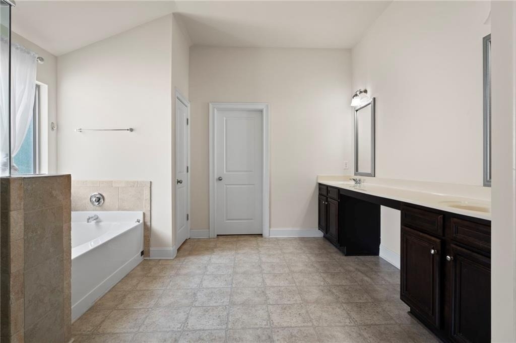 165 Regency Place - Photo 22