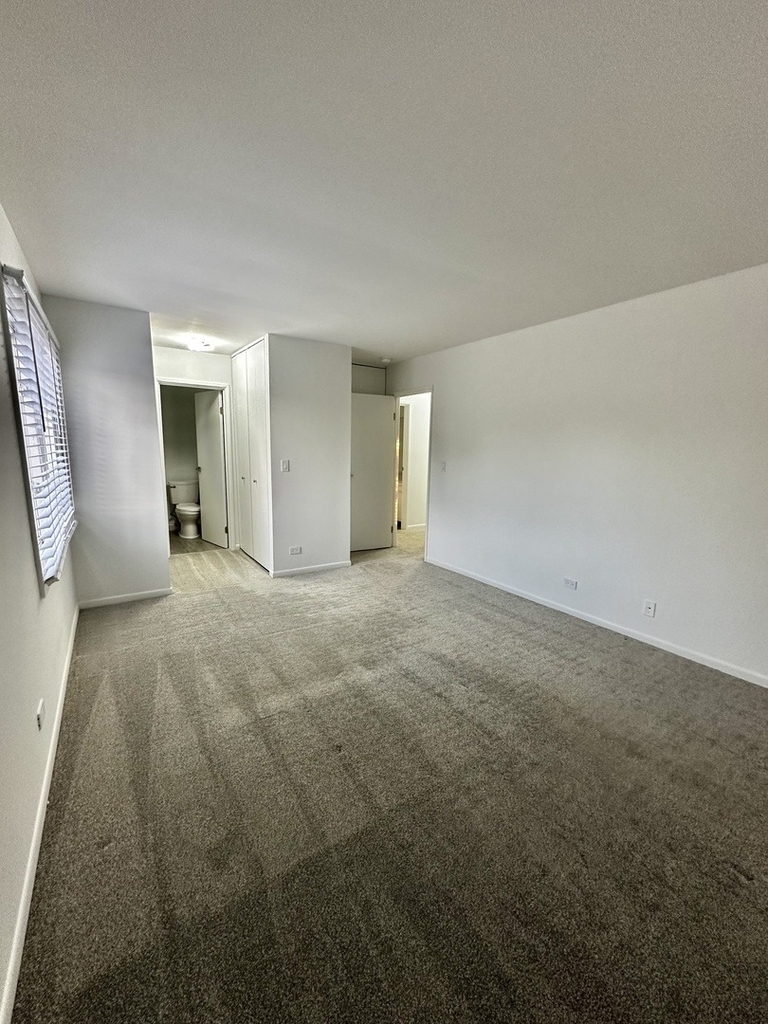 6818 Roberts Drive - Photo 4
