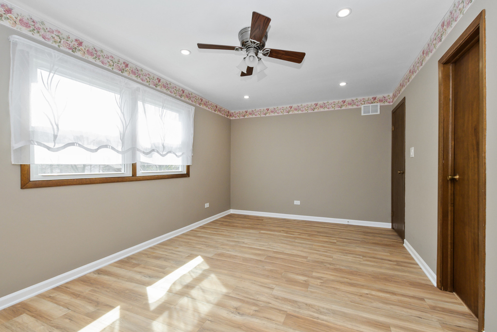 18031 65th Avenue - Photo 12