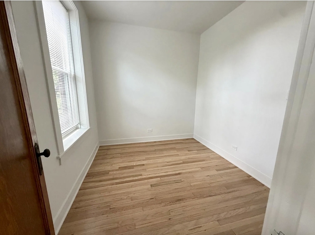 3416 W Schubert Avenue - Photo 6