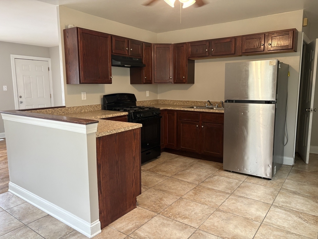 21734 Clyde Avenue - Photo 6