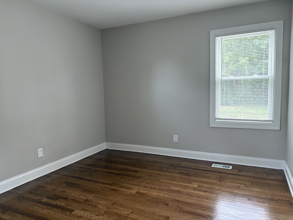21734 Clyde Avenue - Photo 17
