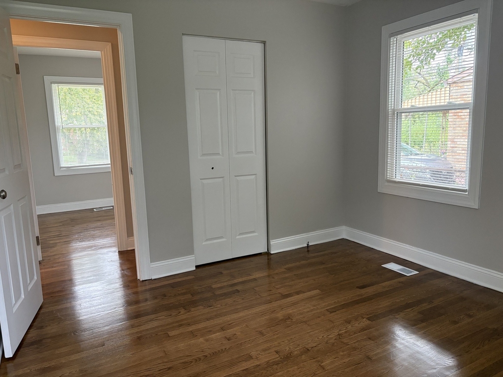 21734 Clyde Avenue - Photo 18