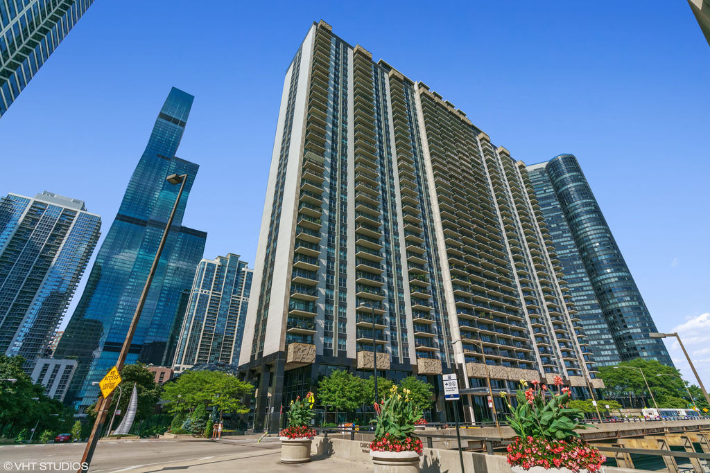 400 E Randolph Street - Photo 0