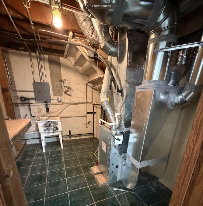 1724 Lyran Avenue - Photo 7