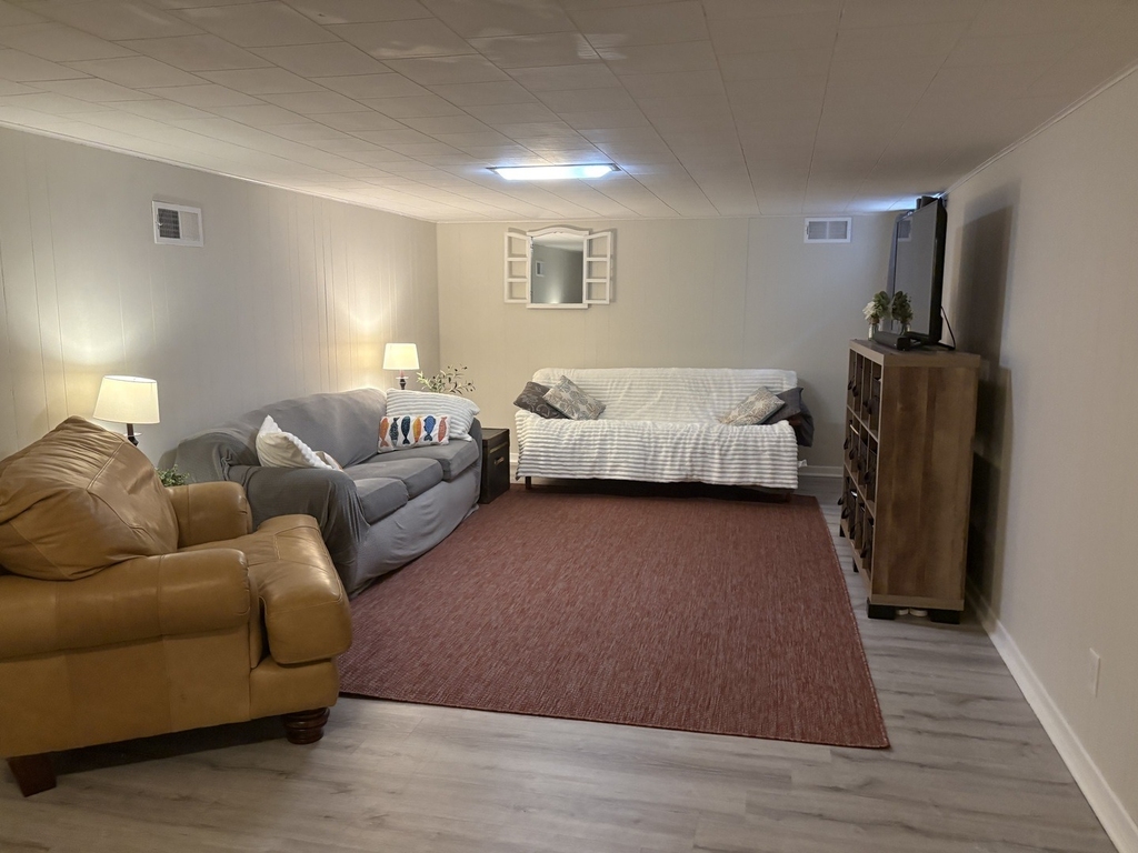 319 Dodge Avenue - Photo 2