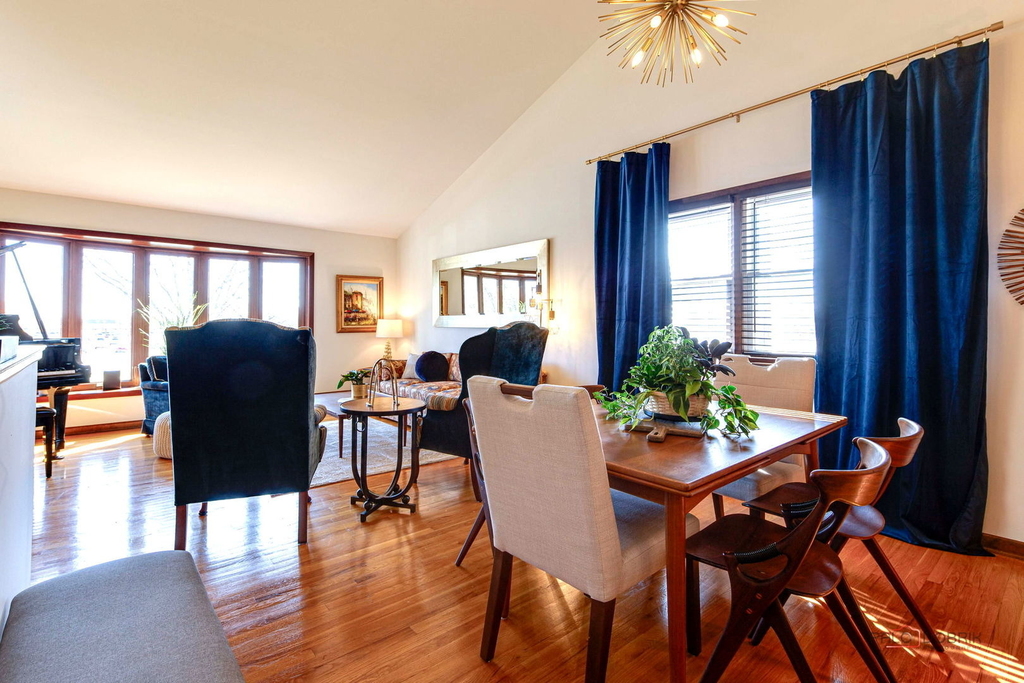 2042 S Goebbert Road - Photo 16