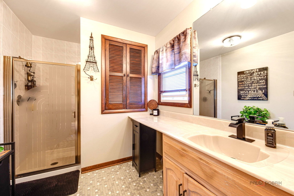 2042 S Goebbert Road - Photo 22