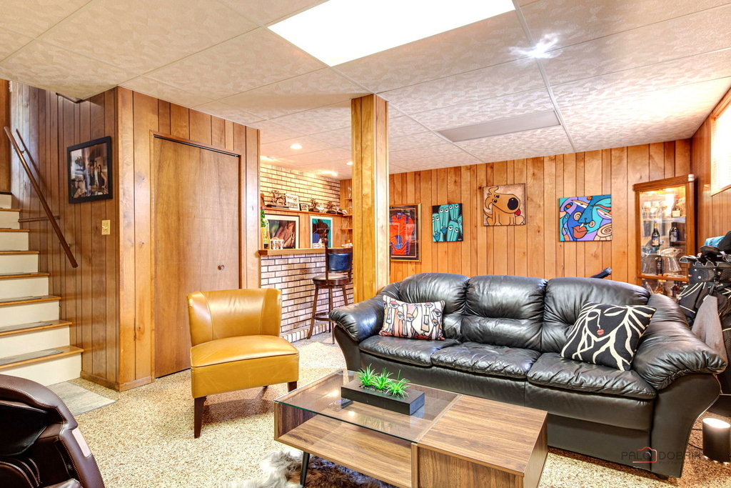 2042 S Goebbert Road - Photo 31