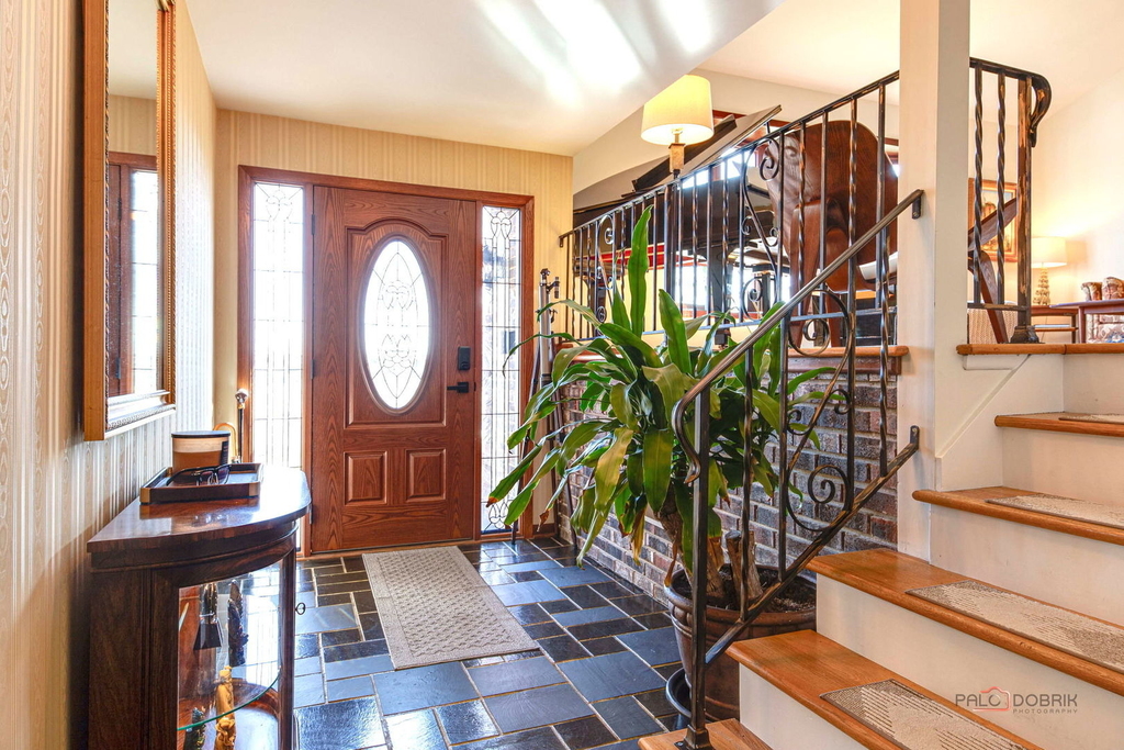 2042 S Goebbert Road - Photo 2