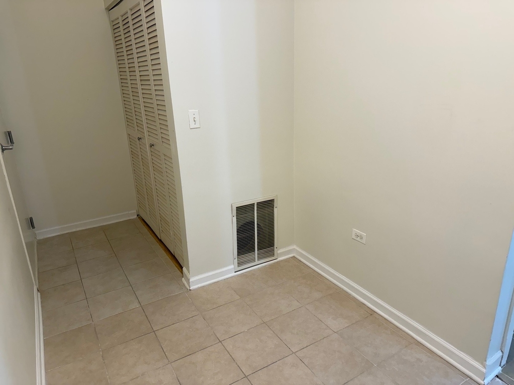 1351 S Halsted Street - Photo 6
