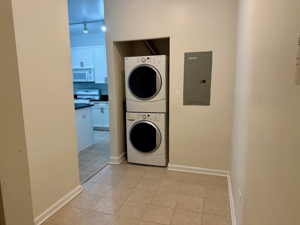 1351 S Halsted Street - Photo 7