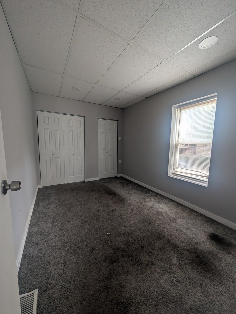 9211 S Laflin Street - Photo 10