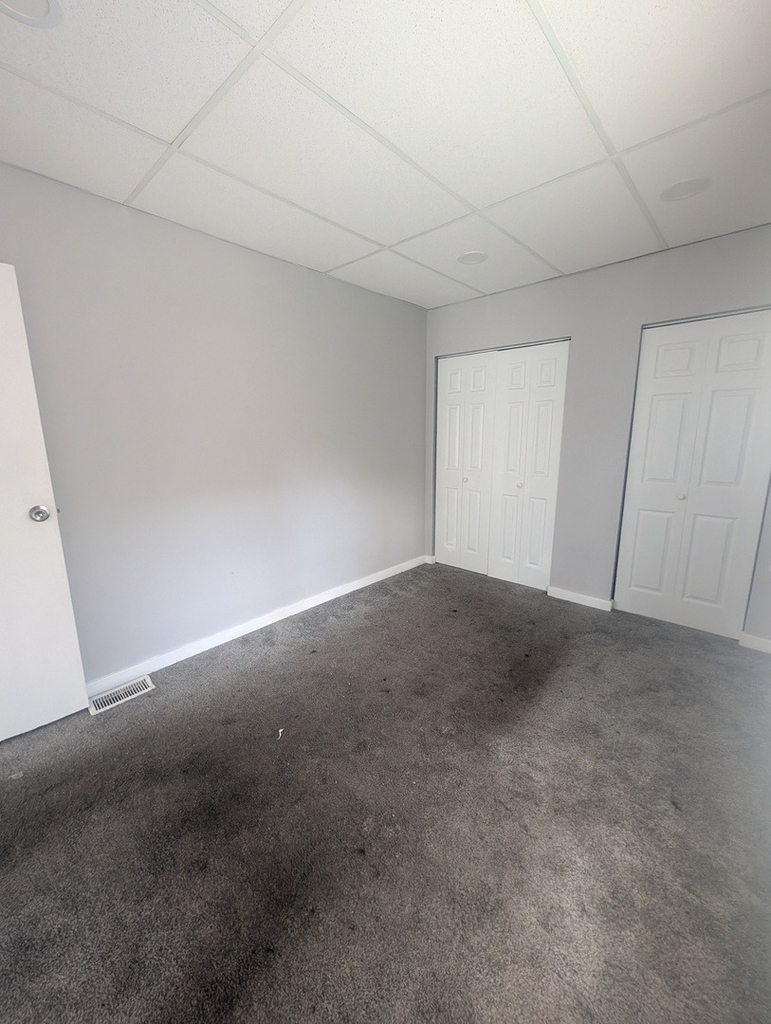 9211 S Laflin Street - Photo 11