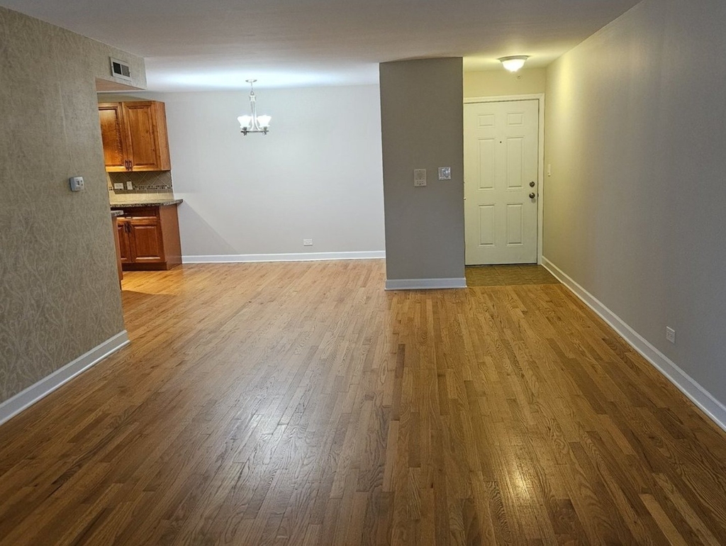 10s771 Clarendon Hills Road - Photo 3