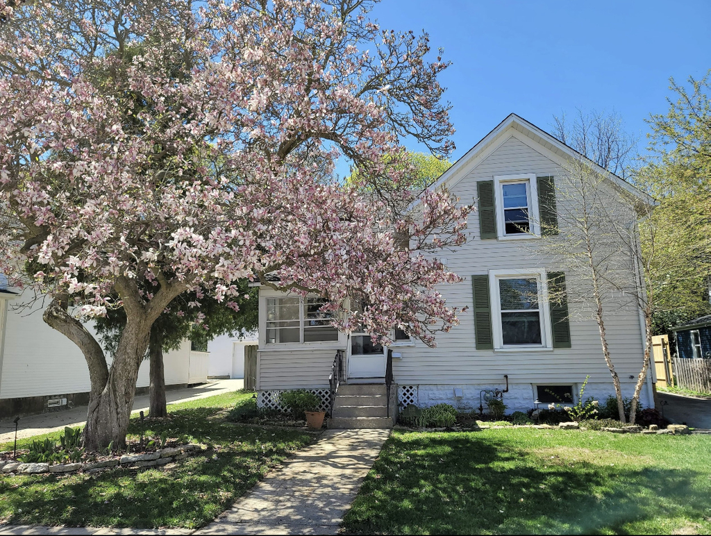 628 Illinois Street - Photo 0
