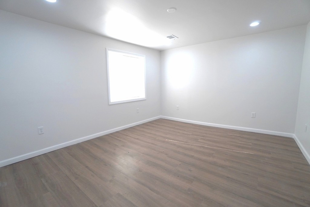 5801 Juniper Avenue - Photo 19