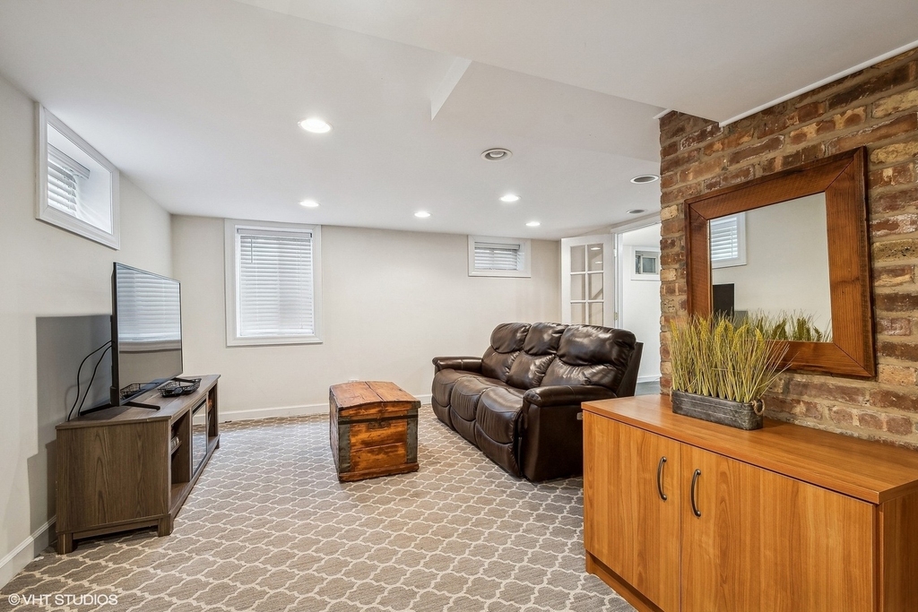 1754 Grove Street - Photo 20