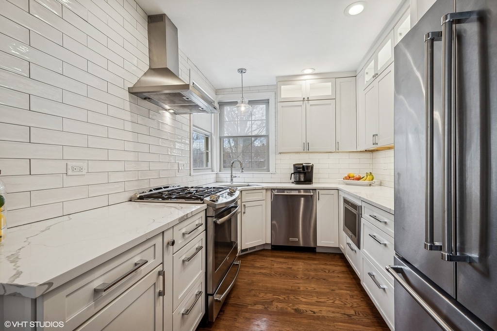1754 Grove Street - Photo 6