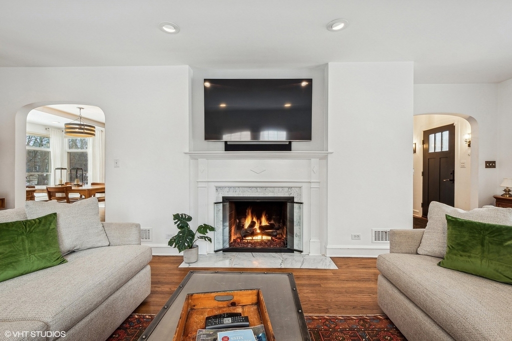 1754 Grove Street - Photo 3