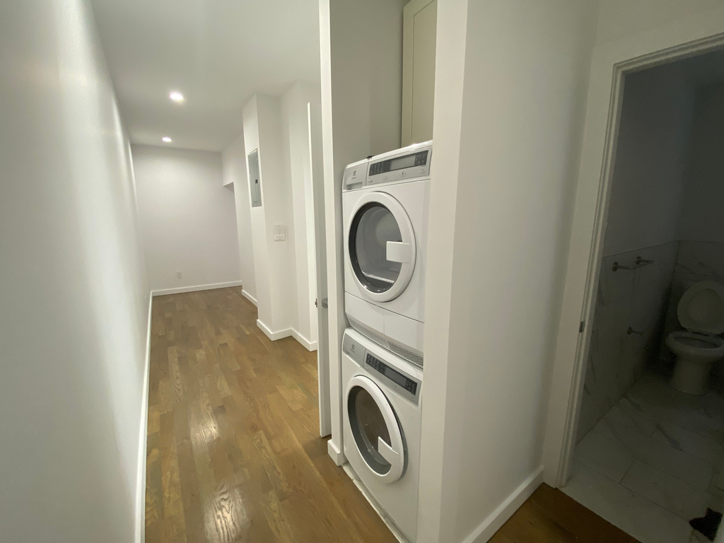 600 West 138th Street - Photo 2