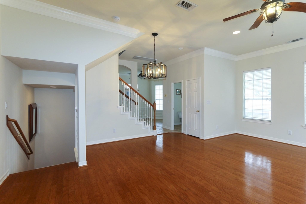 5302 Blossom Street - Photo 11