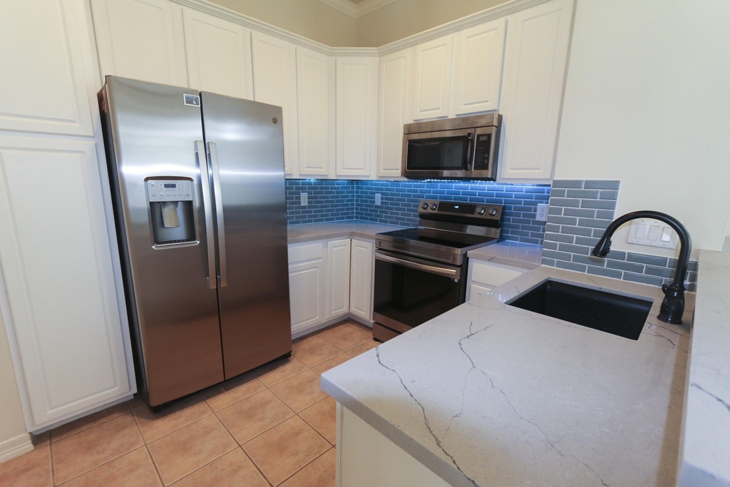 5302 Blossom Street - Photo 15