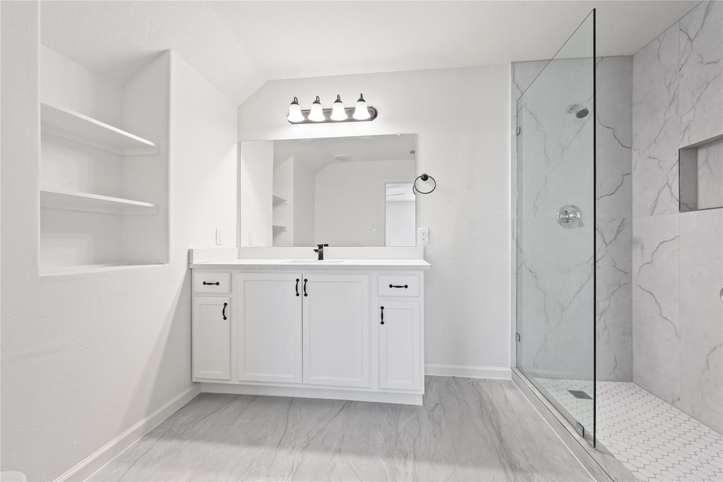 22511 Sweetglen Court - Photo 14