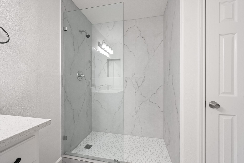 22511 Sweetglen Court - Photo 15