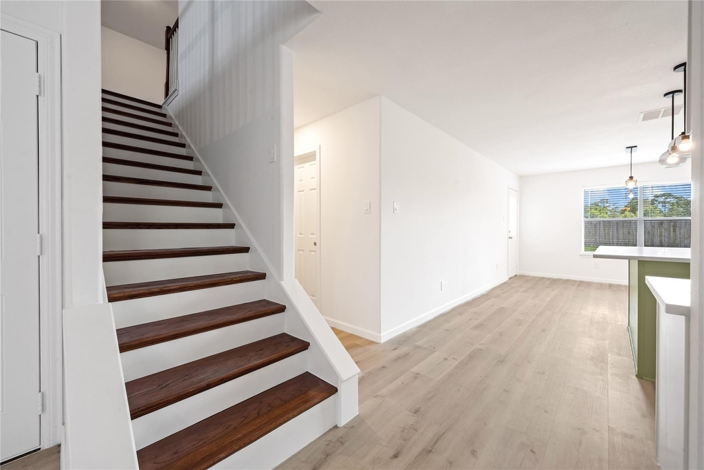 22511 Sweetglen Court - Photo 5