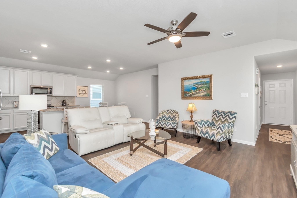 6842 Scarlet Sagebrush Street - Photo 4