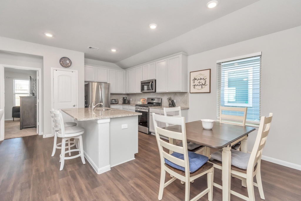 6842 Scarlet Sagebrush Street - Photo 10