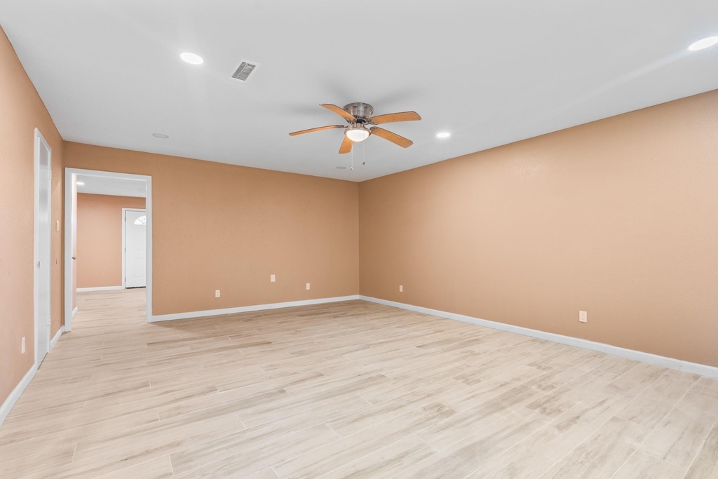 6711 Biggs Court - Photo 3