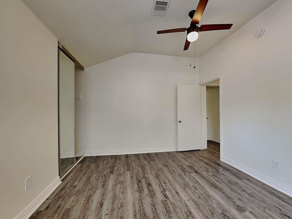 9167 Golden Sunshine Drive - Photo 10