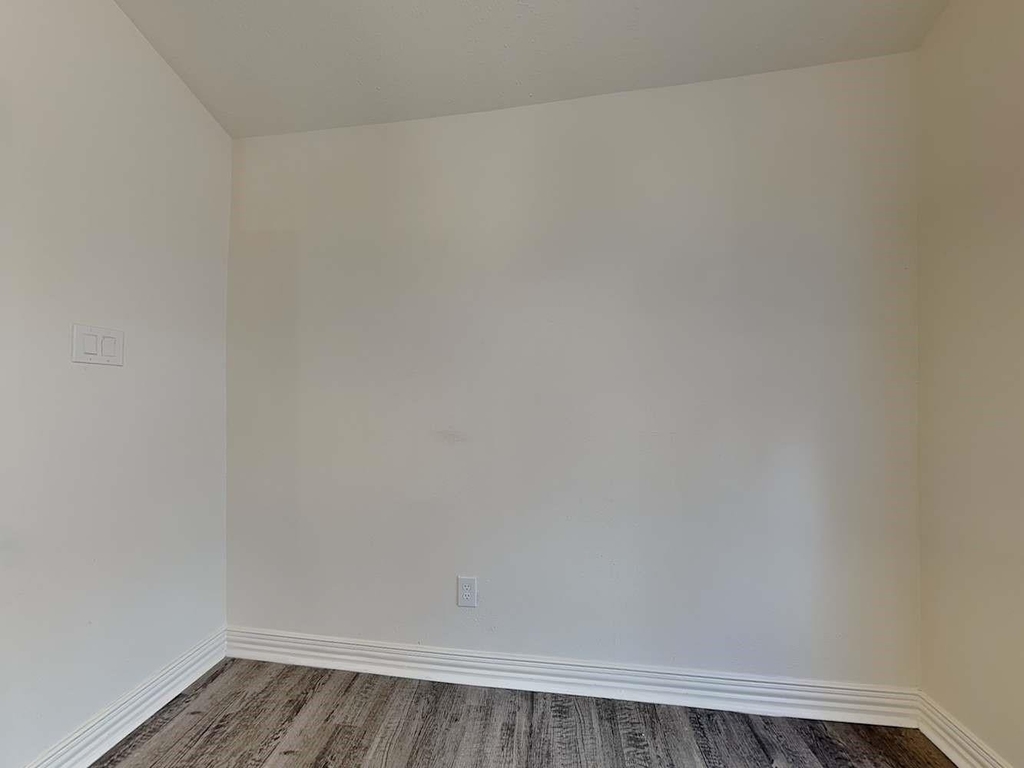 9167 Golden Sunshine Drive - Photo 4