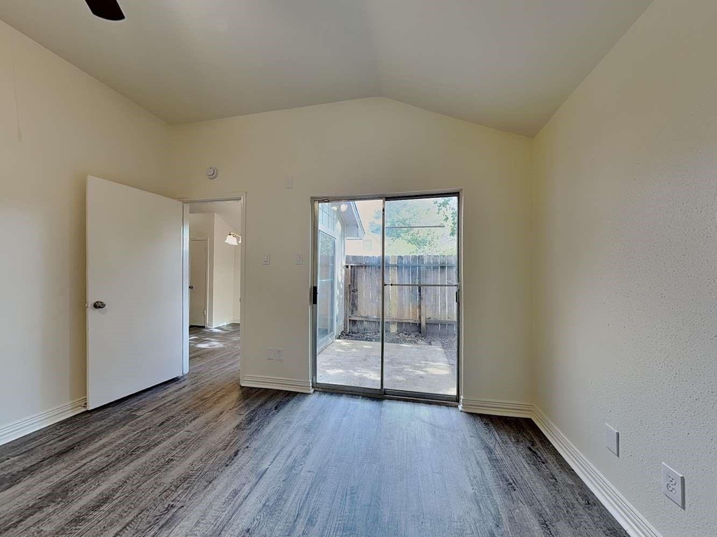9167 Golden Sunshine Drive - Photo 7
