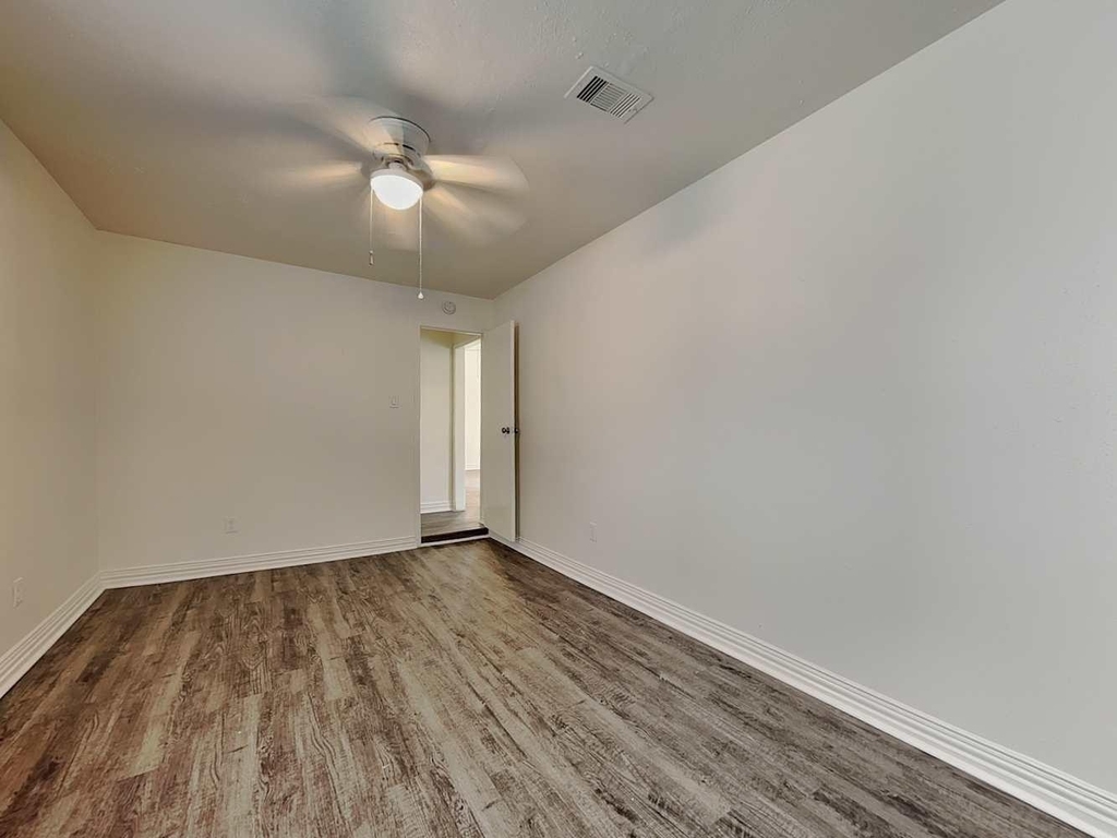 9167 Golden Sunshine Drive - Photo 9