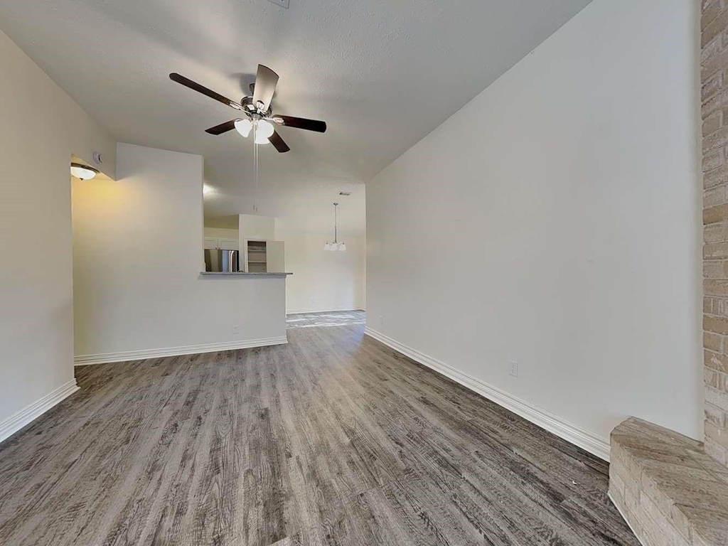 9167 Golden Sunshine Drive - Photo 2