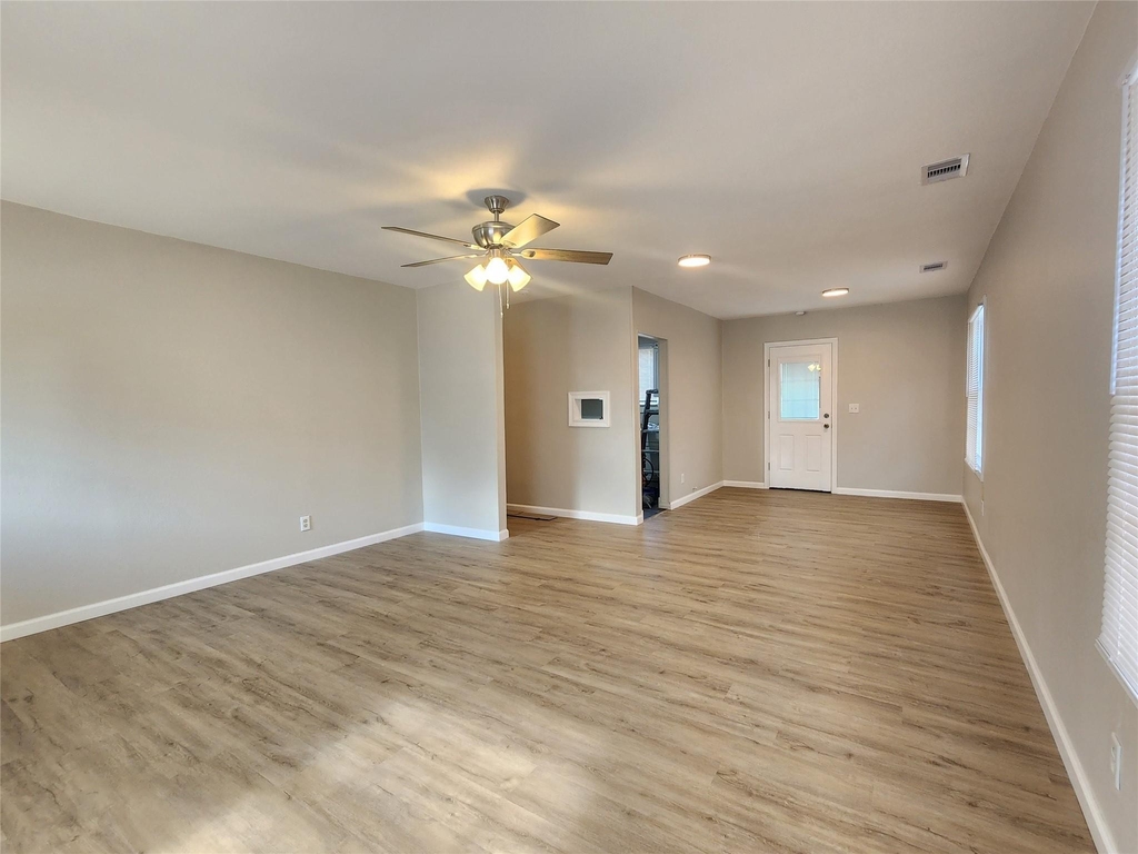 138 W Marion - Photo 17