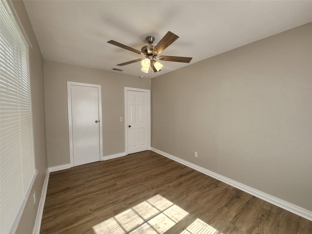 138 W Marion - Photo 6