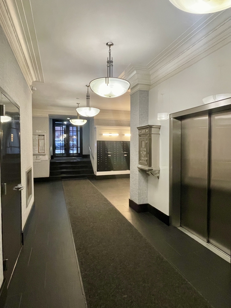  West 55th Street - Photo 13