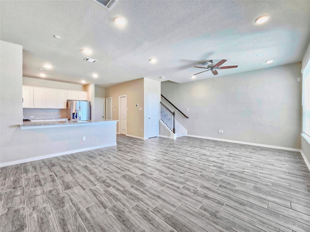 8002 Scanlan Trace - Photo 2