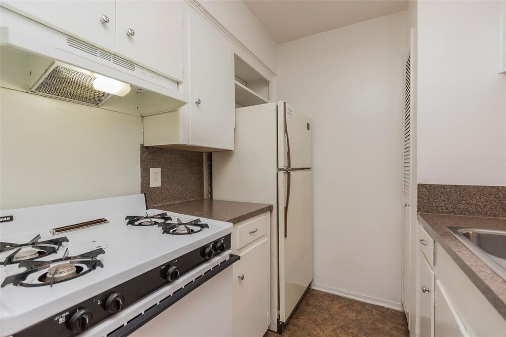 1401 Kipling - Photo 6