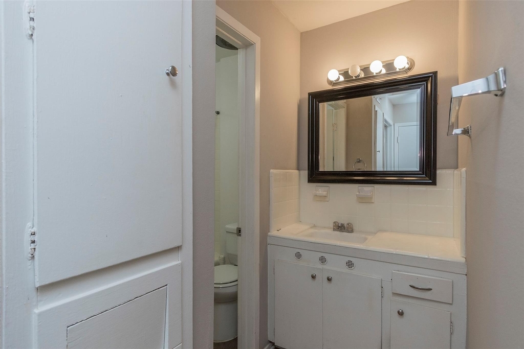 1401 Kipling - Photo 13