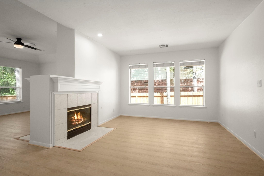198 N Wimberly Way - Photo 5