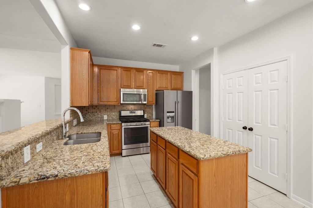 198 N Wimberly Way - Photo 13