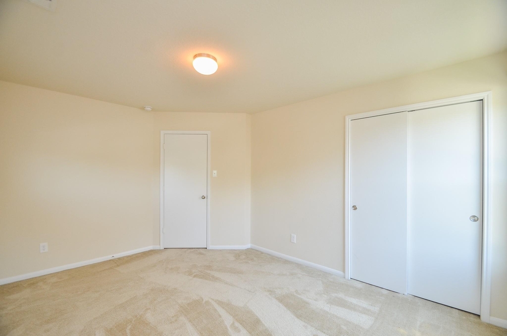 12506 Greencanyon Drive - Photo 17