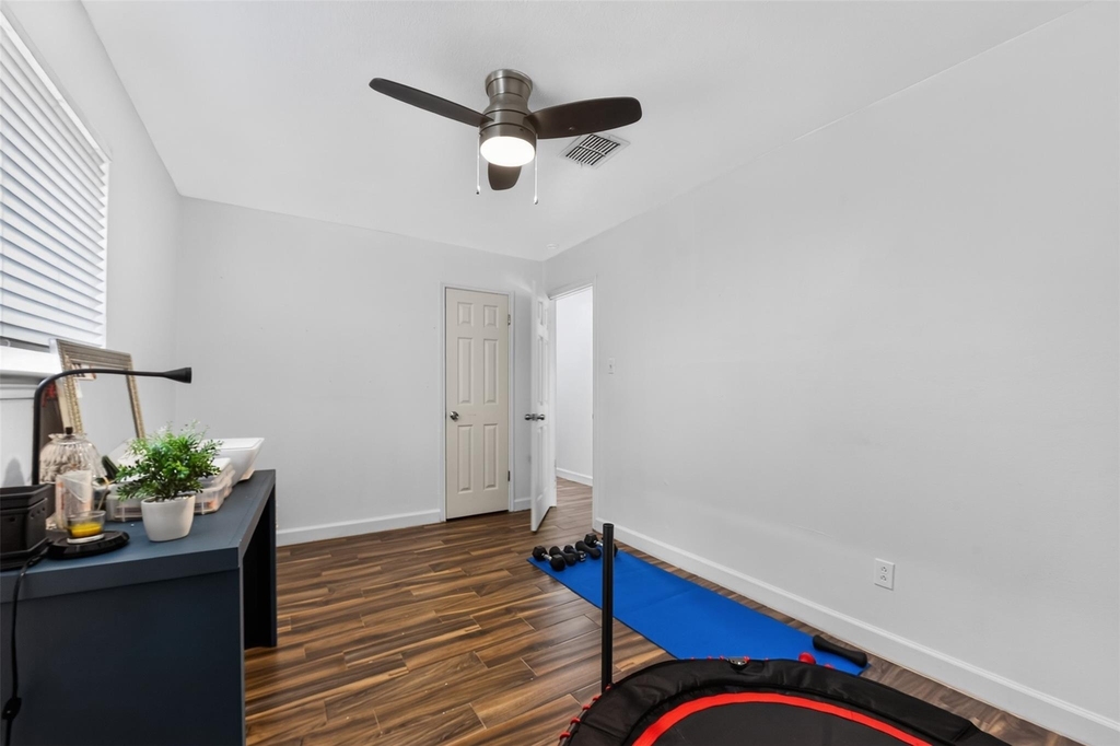 4923 Parkland Street - Photo 17