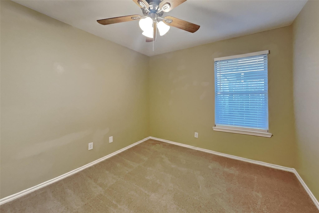 16442 Redbud Berry Lane - Photo 15